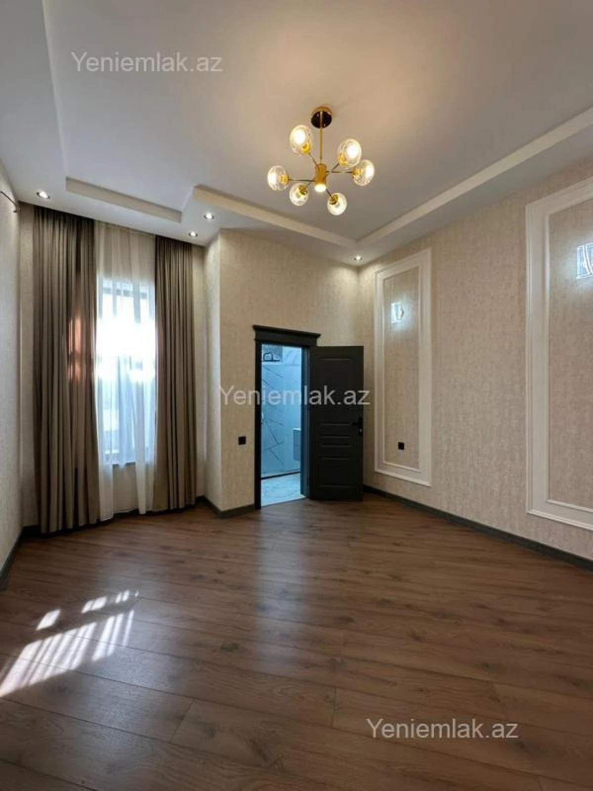 Satılır 5 otaqlı həyət evi 220 m²