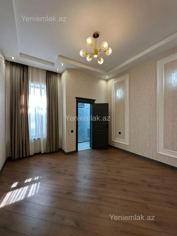 Satılır 5 otaqlı həyət evi 220 m²