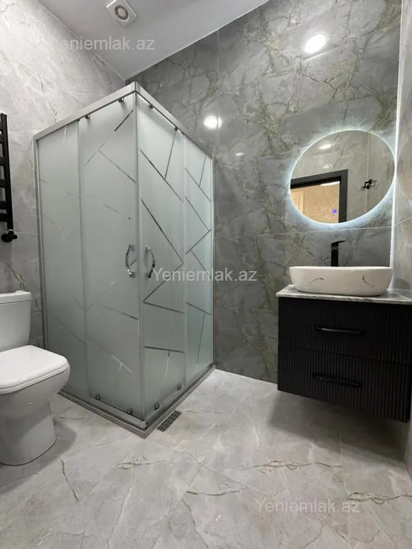 Satılır 5 otaqlı həyət evi 220 m²