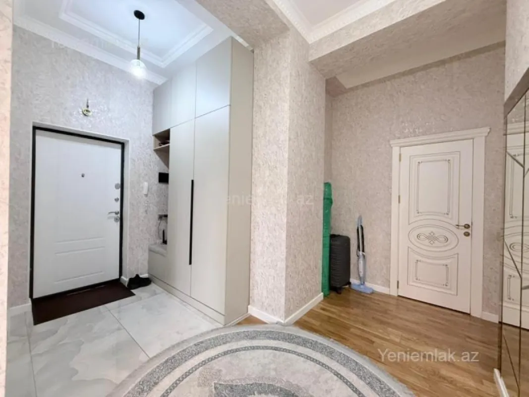 Satılır 3 otaqlı yeni tikili 106 m²