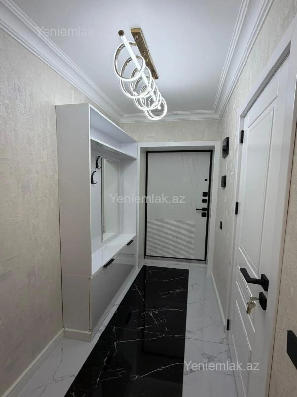 Satılır 3 otaqlı köhnə tikili 90 m²