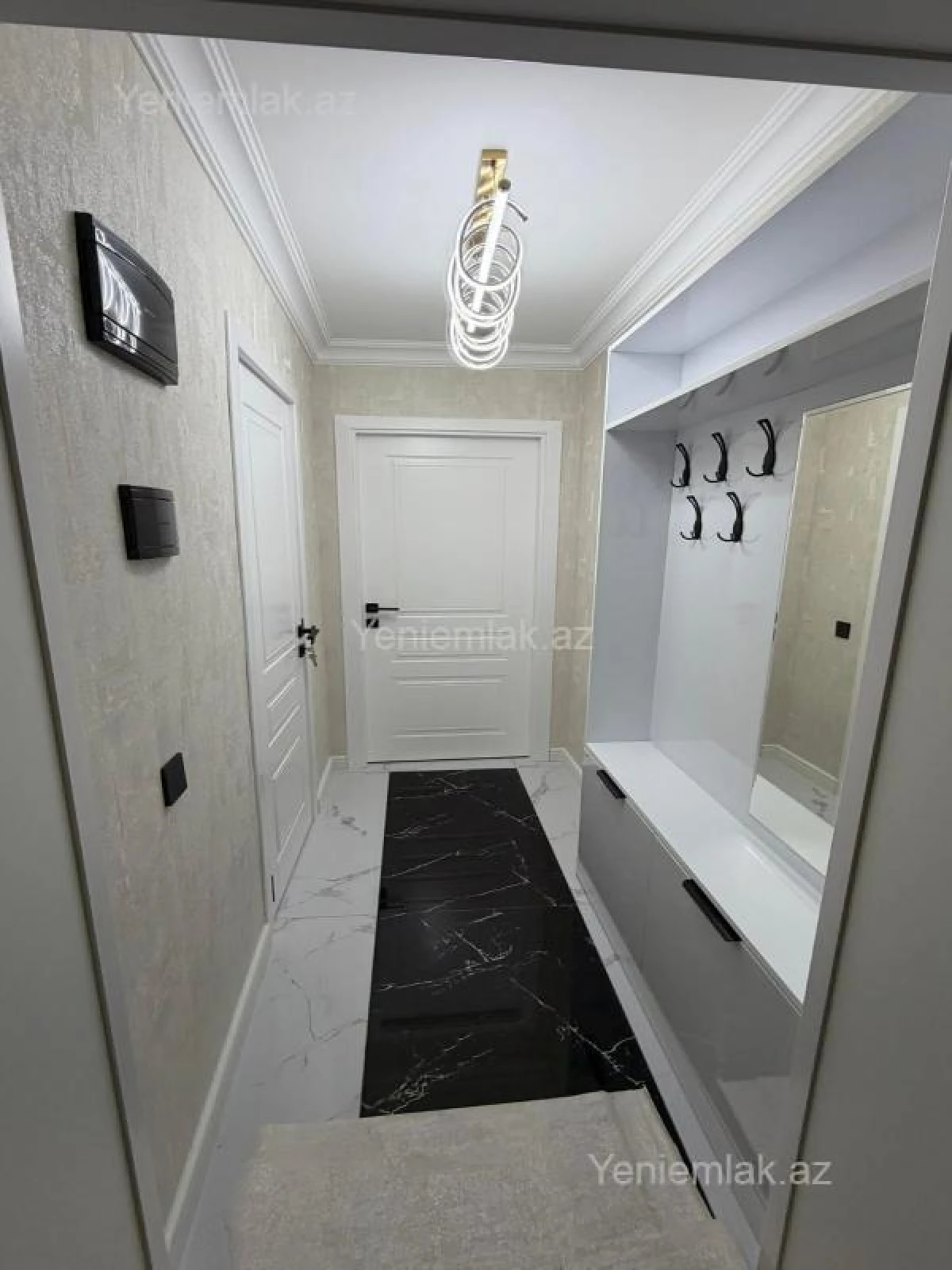 Satılır 3 otaqlı köhnə tikili 90 m²