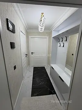 Satılır 3 otaqlı köhnə tikili 90 m²