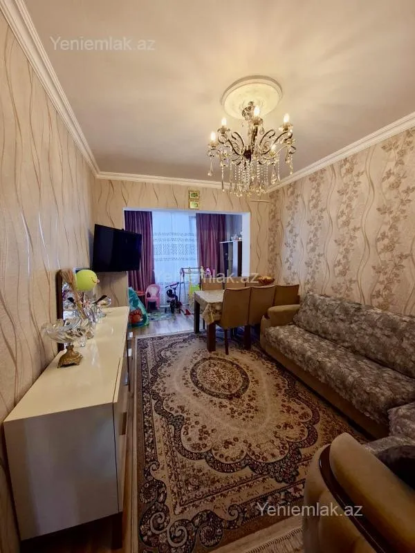 Satılır 2 otaqlı köhnə tikili 65 m²