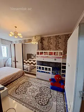 Satılır 2 otaqlı köhnə tikili 65 m²