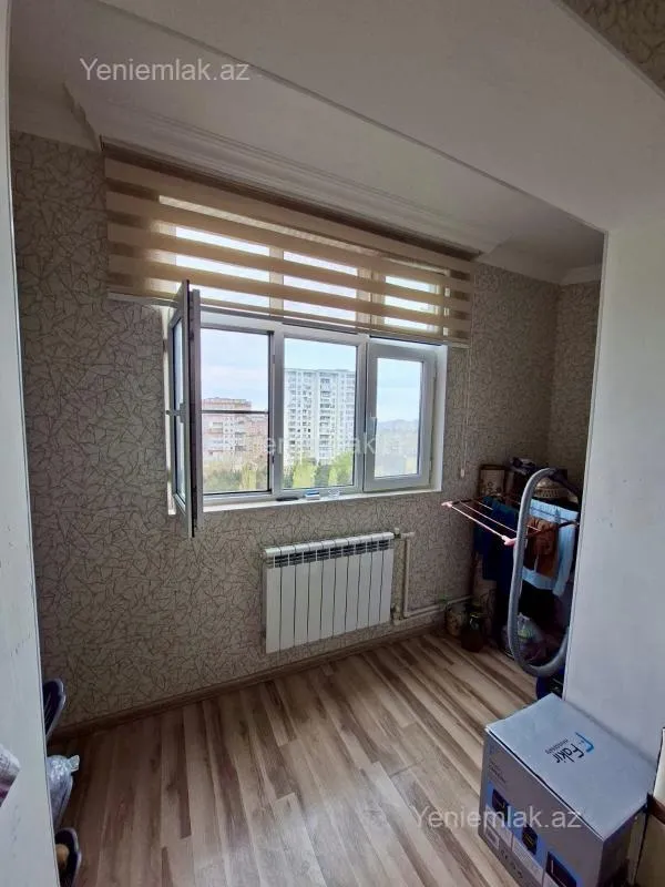Satılır 2 otaqlı köhnə tikili 65 m²