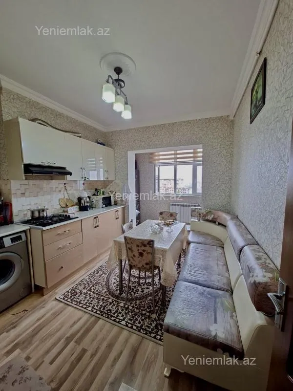 Satılır 2 otaqlı köhnə tikili 65 m²