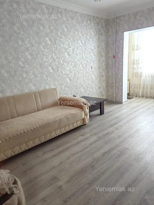 Satılır 3 otaqlı köhnə tikili 85 m²