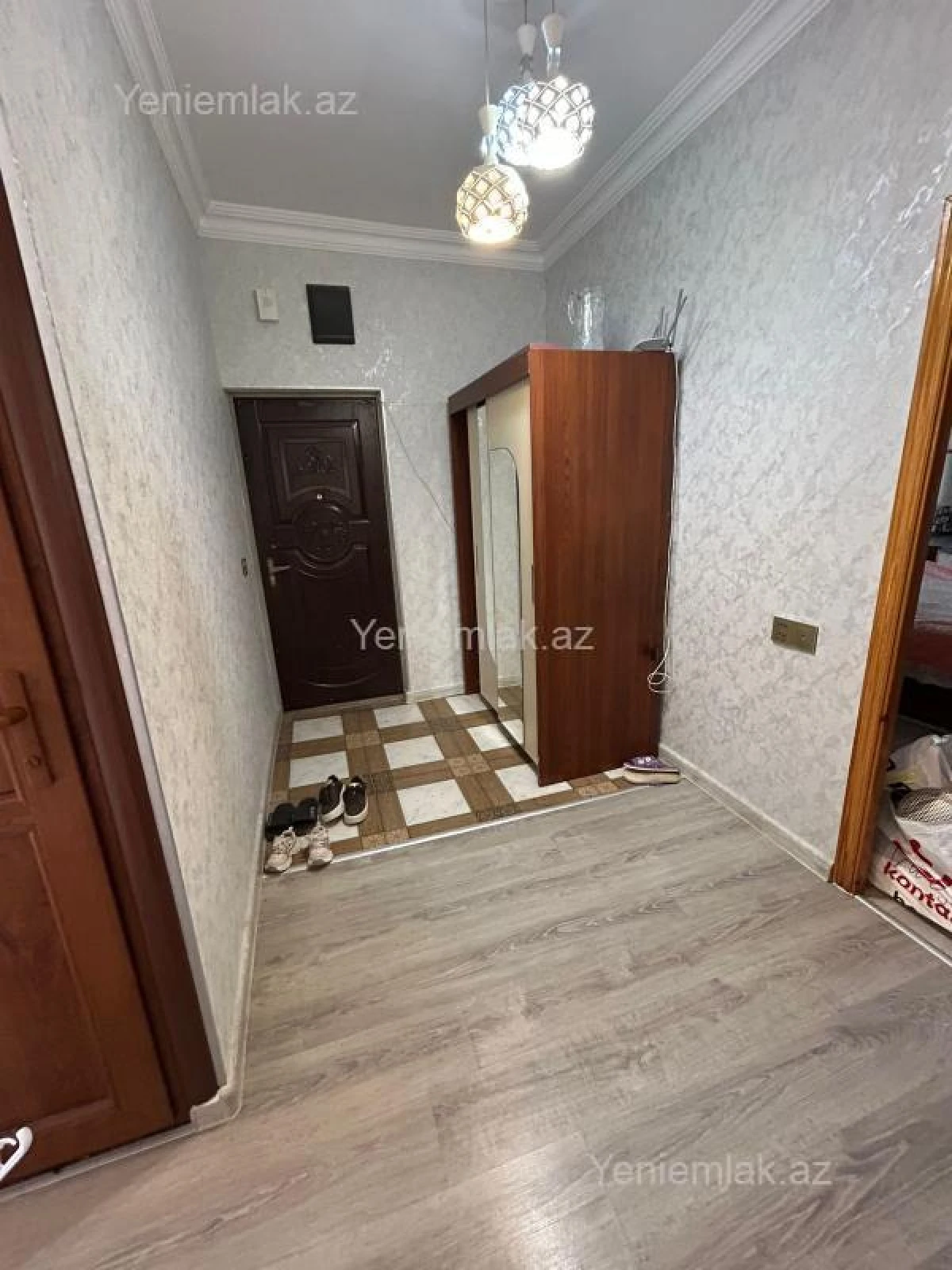 Satılır 3 otaqlı köhnə tikili 85 m²
