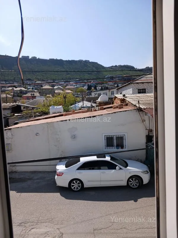 Satılır 7 otaqlı həyət evi 120 m²