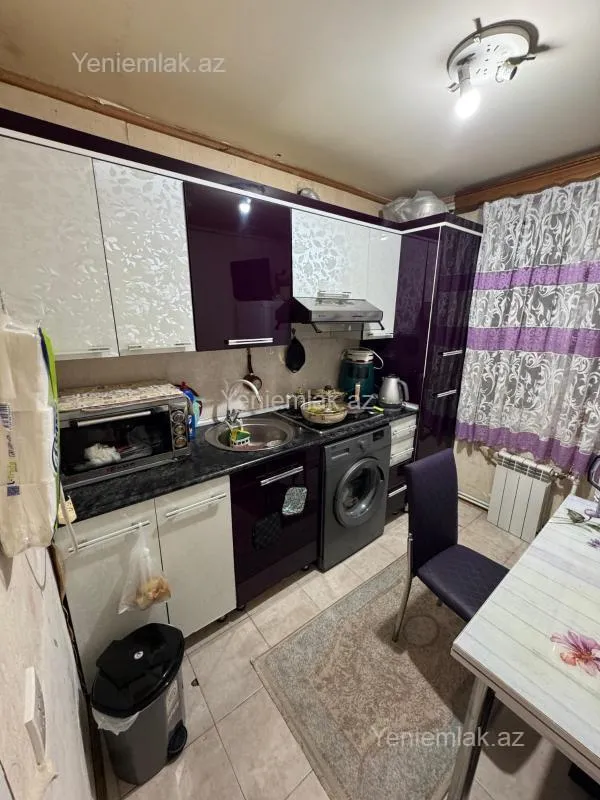 Satılır 2 otaqlı köhnə tikili 48 m²