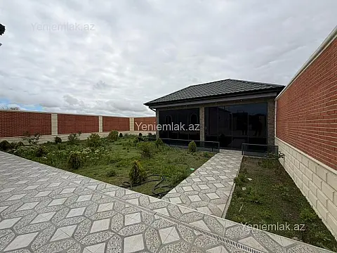 Satılır 3 otaqlı həyət evi 100 m²