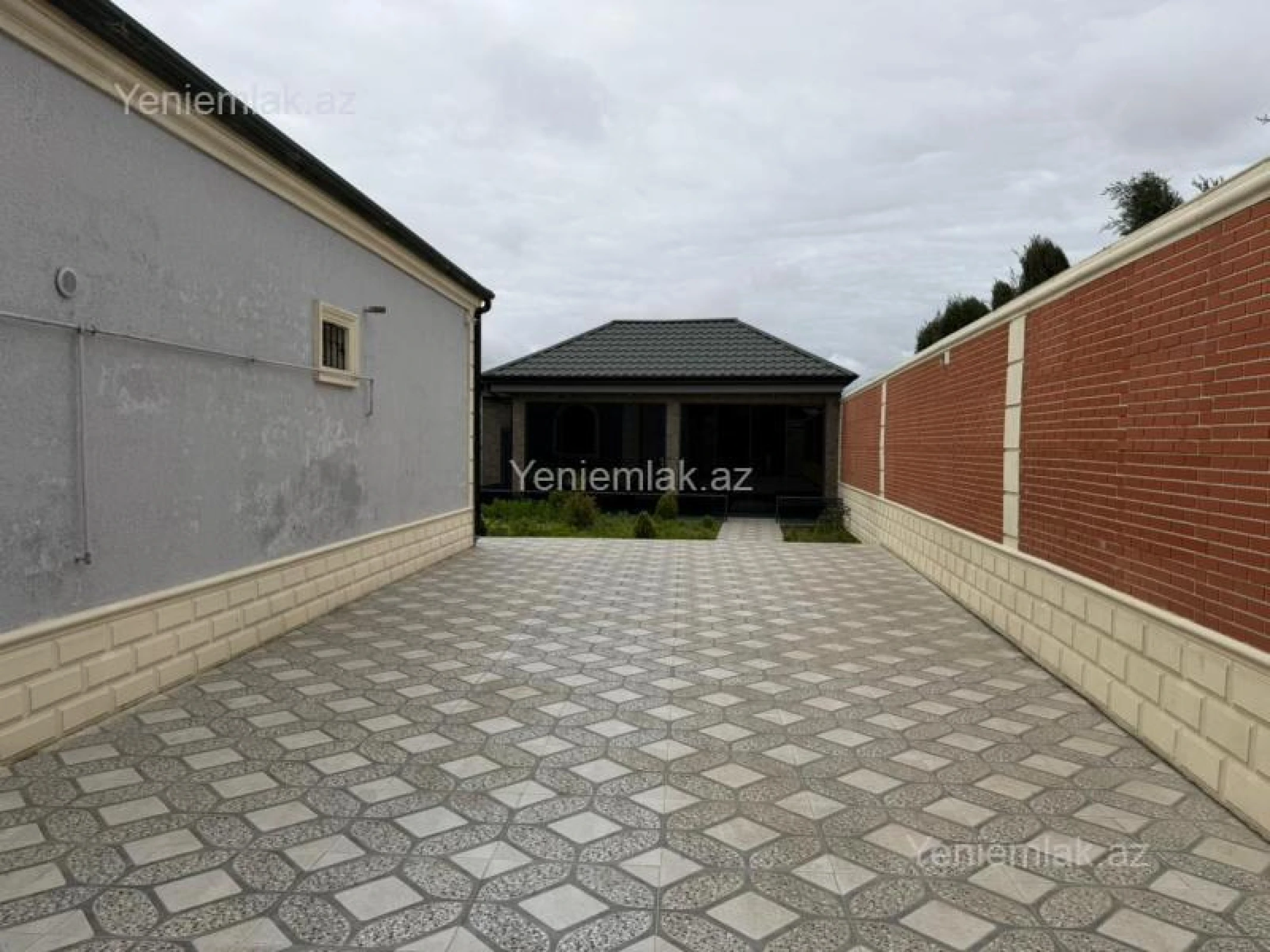 Satılır 3 otaqlı həyət evi 100 m²