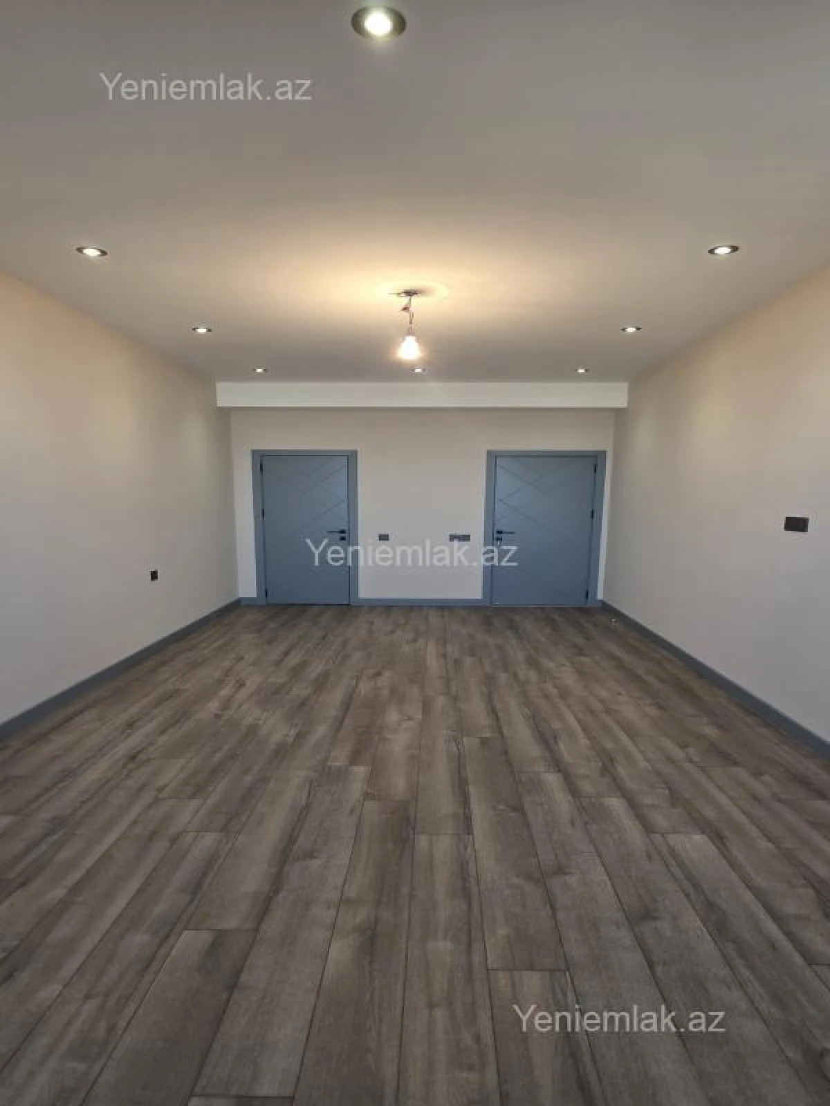 Satılır 3 otaqlı yeni tikili 136 m²