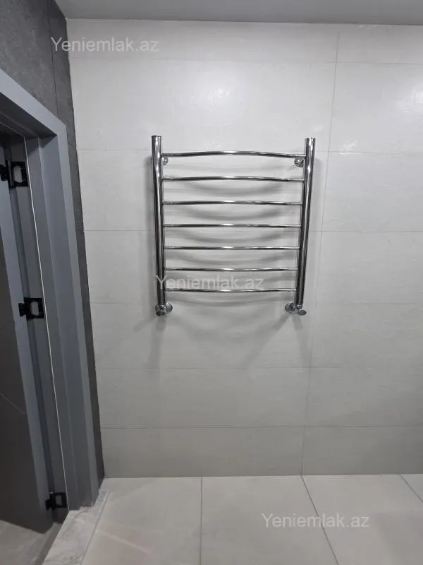 Satılır 3 otaqlı yeni tikili 136 m²