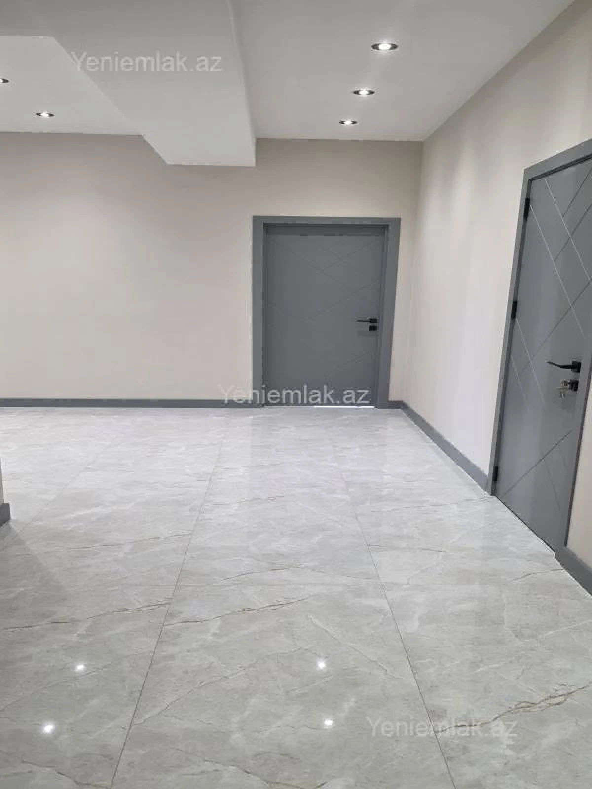 Satılır 3 otaqlı yeni tikili 136 m²