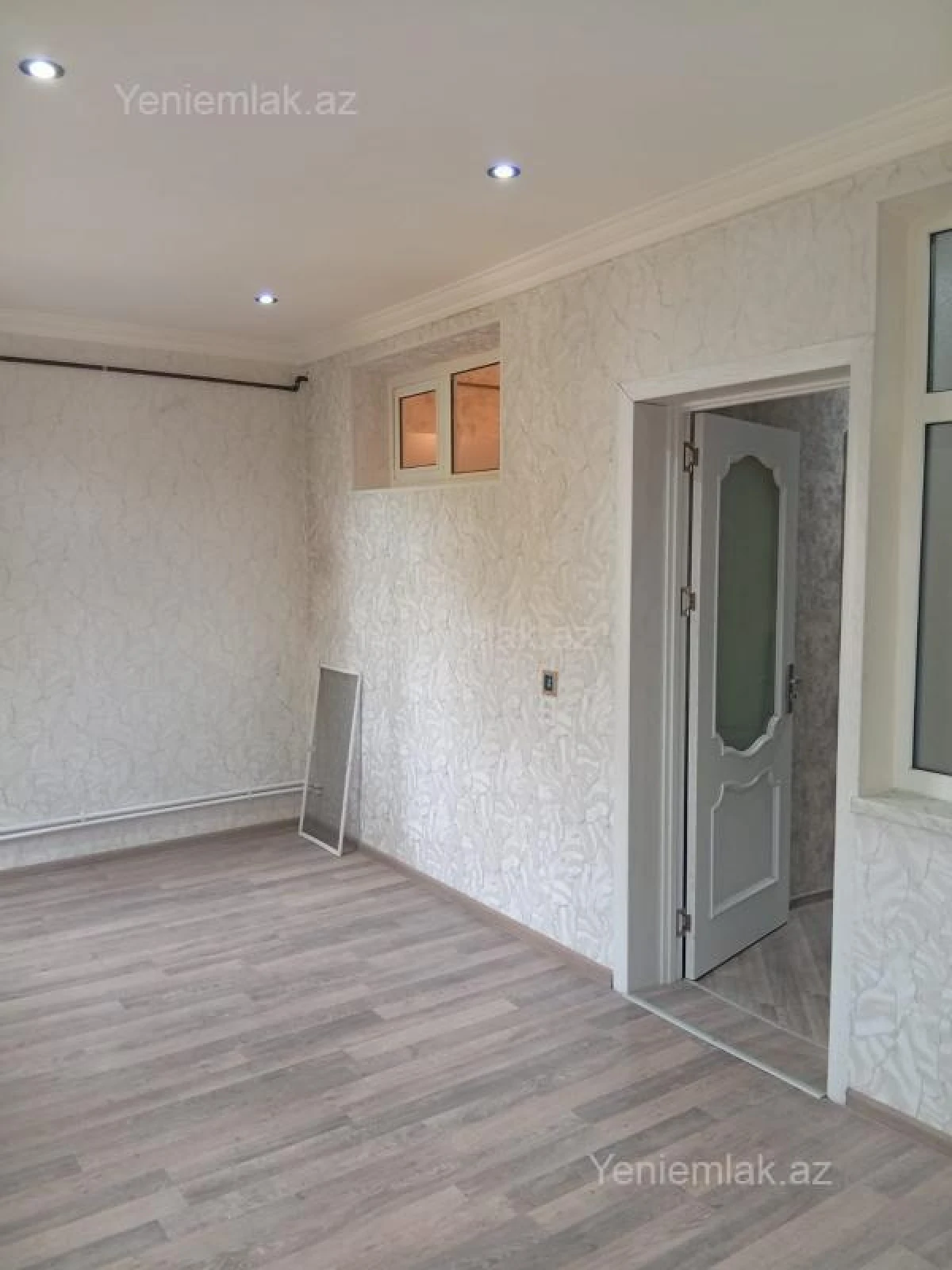 Satılır 2 otaqlı köhnə tikili 50 m²