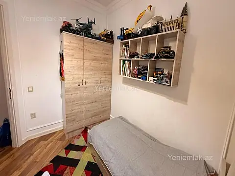 Satılır 4 otaqlı yeni tikili 145 m²