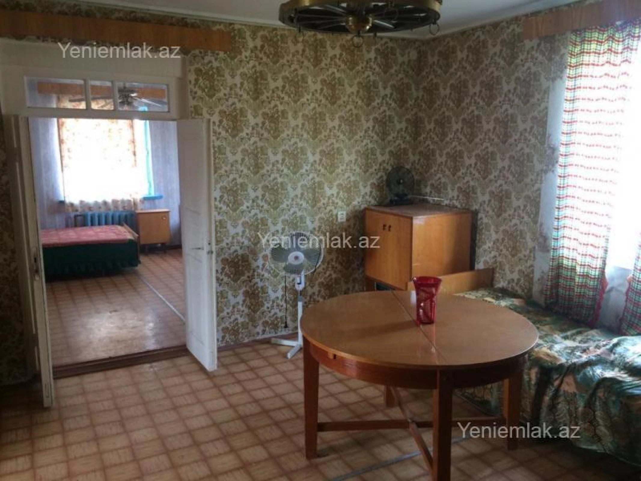 Satılır 5 otaqlı həyət evi 240 m²