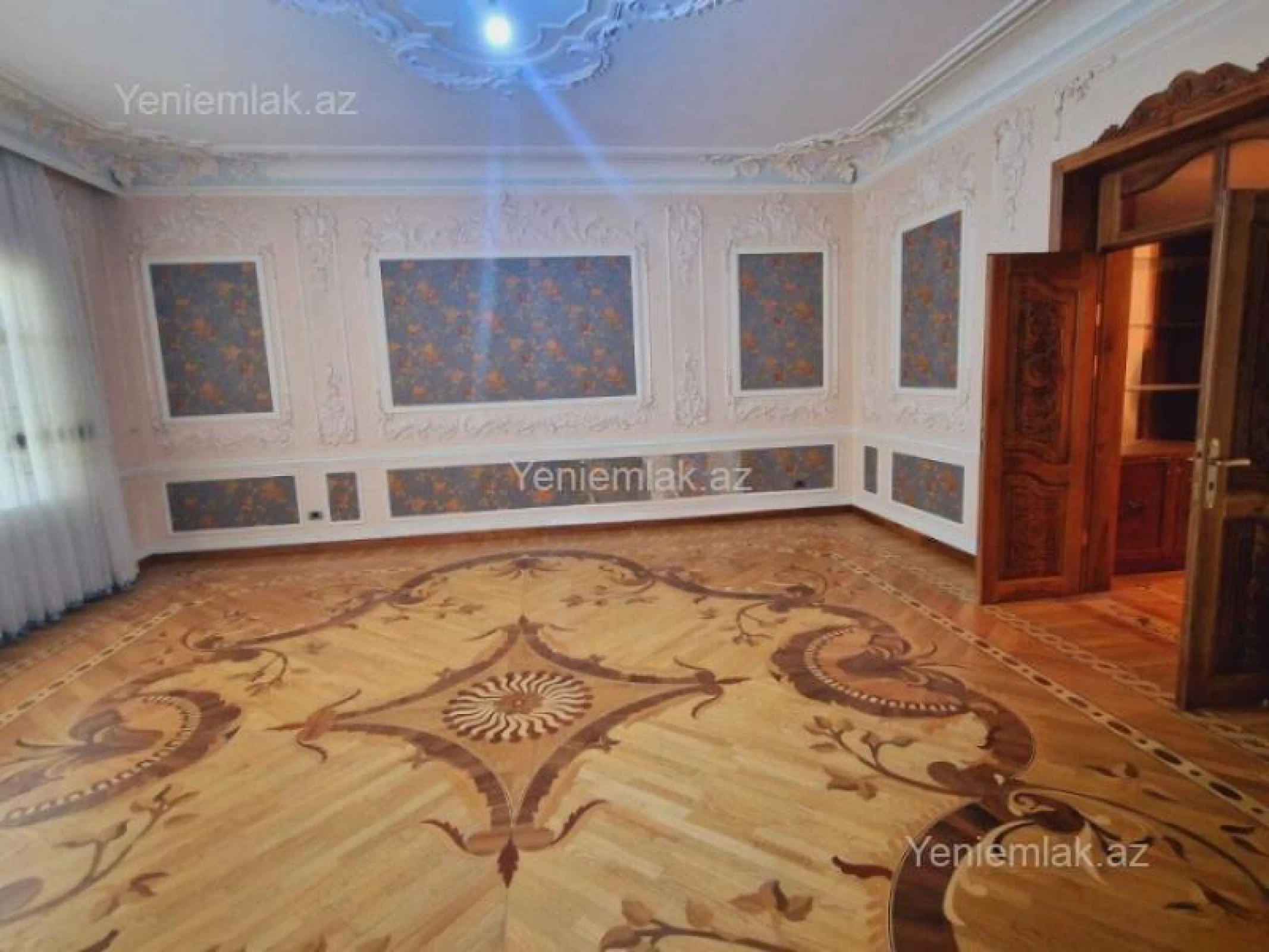 Satılır 8 otaqlı həyət evi 450 m²