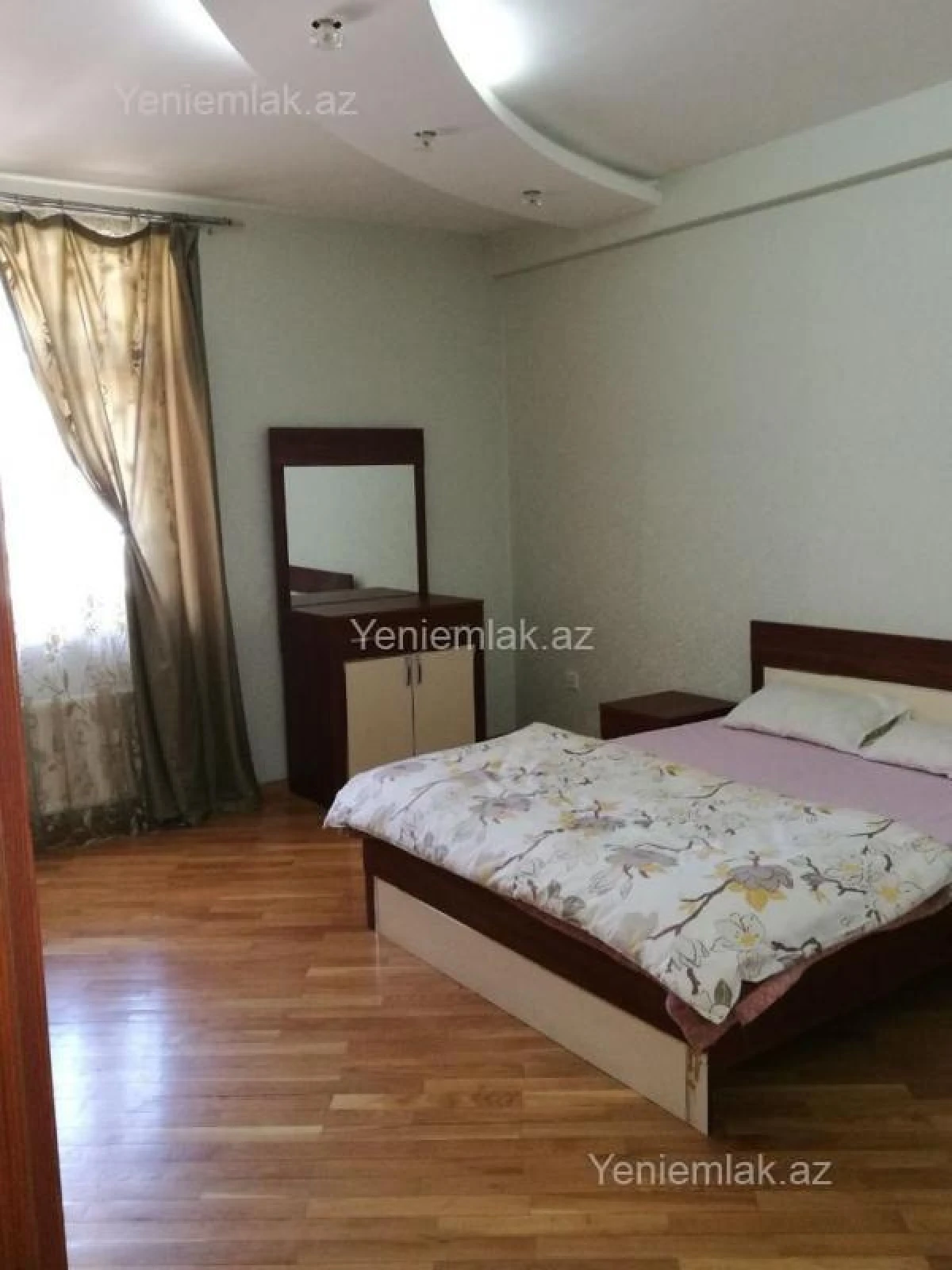 Satılır 3 otaqlı yeni tikili 140 m²