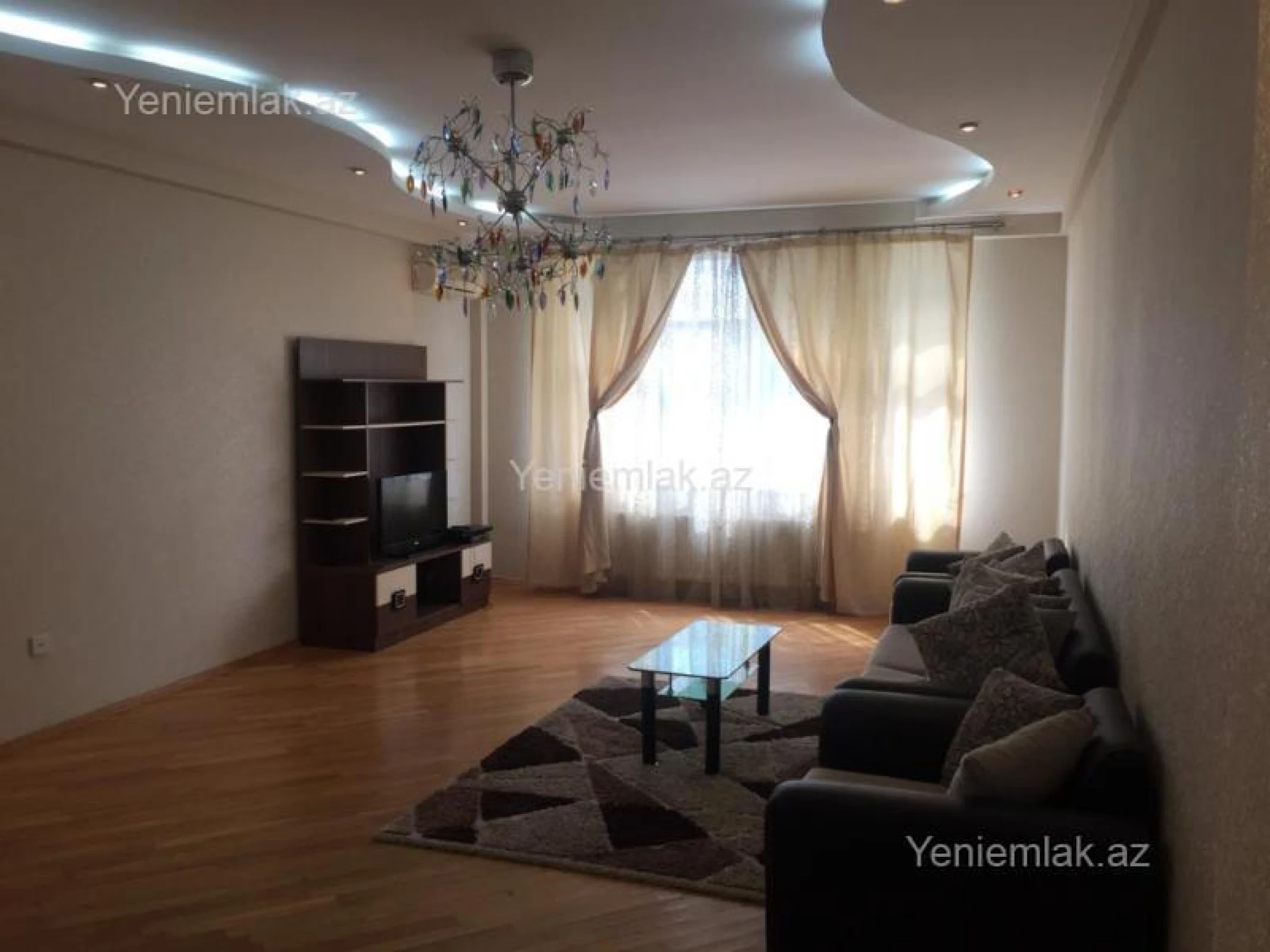 Satılır 3 otaqlı yeni tikili 140 m²