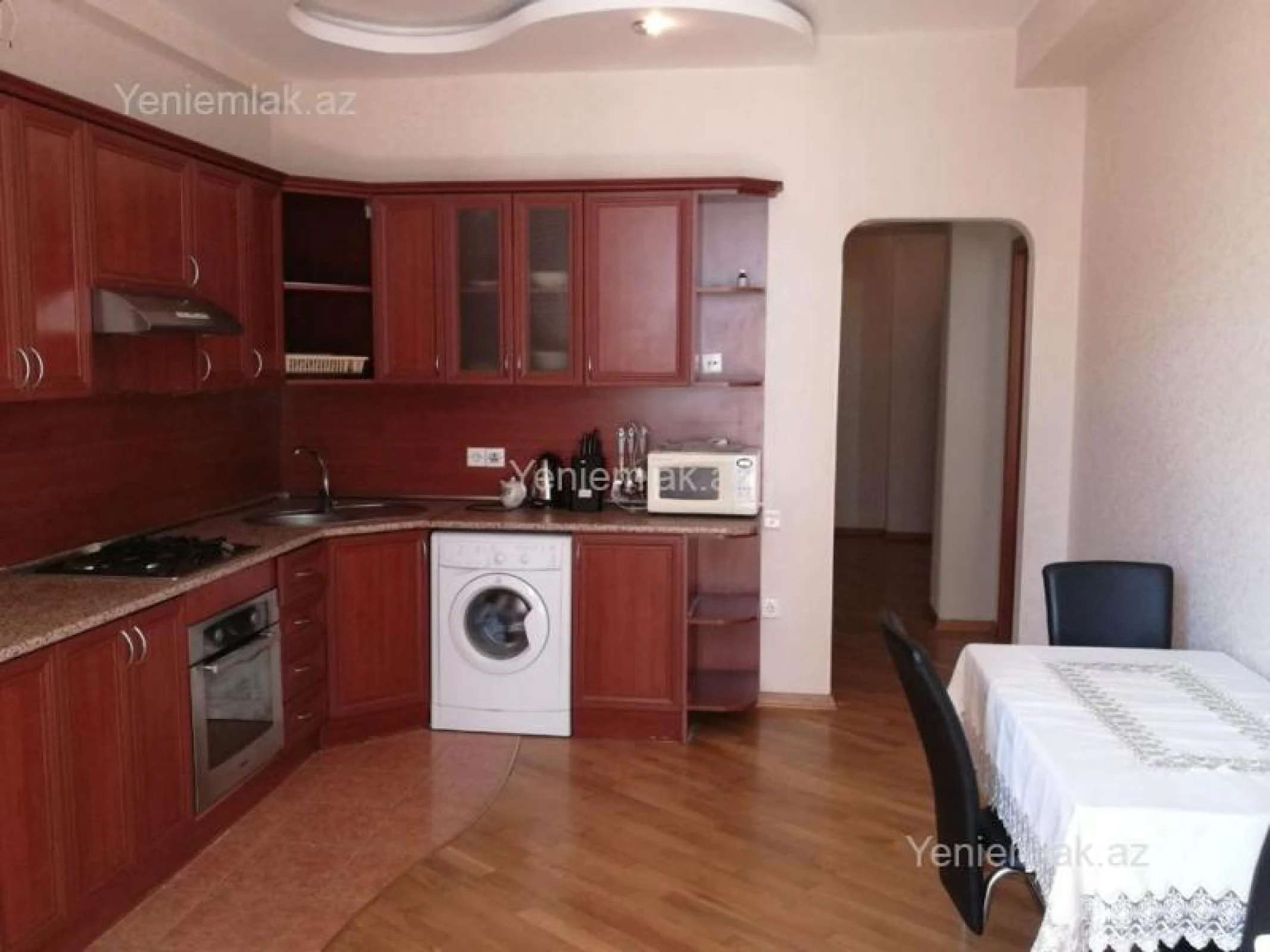 Satılır 3 otaqlı yeni tikili 140 m²