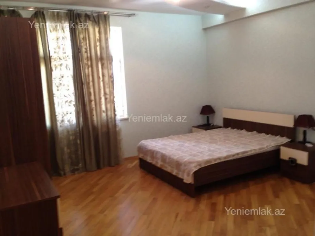 Satılır 3 otaqlı yeni tikili 140 m²