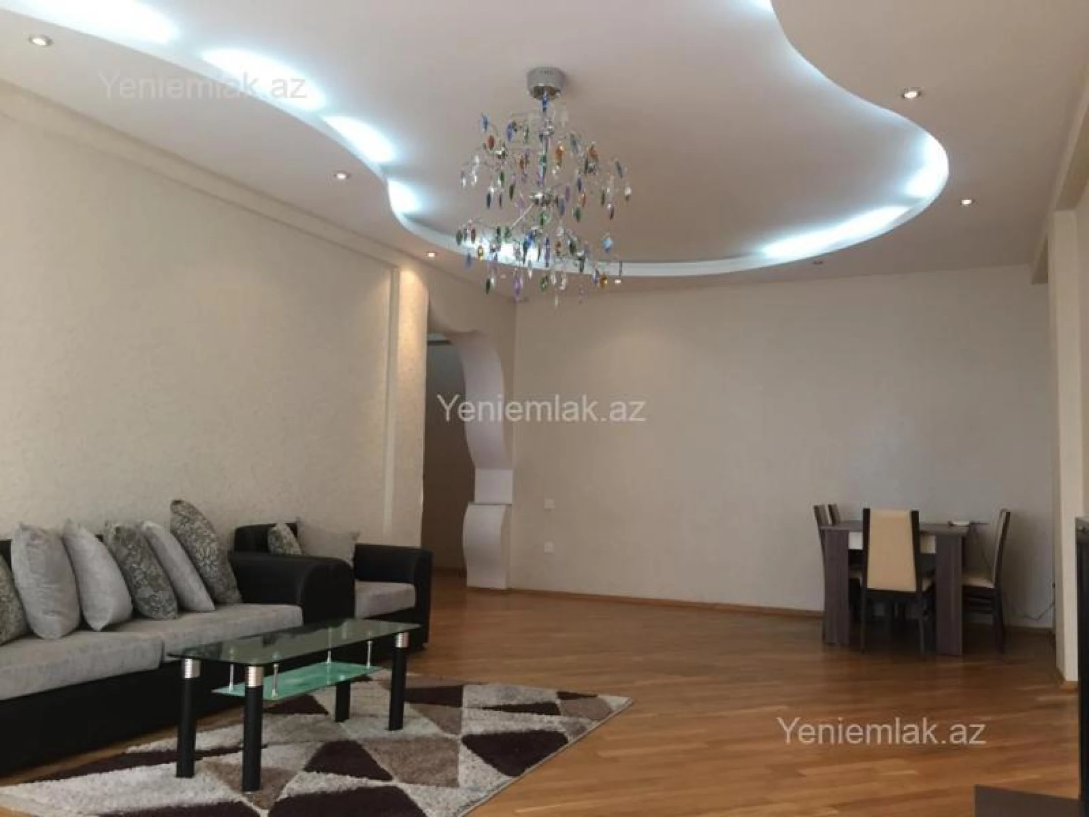 Satılır 3 otaqlı yeni tikili 140 m²