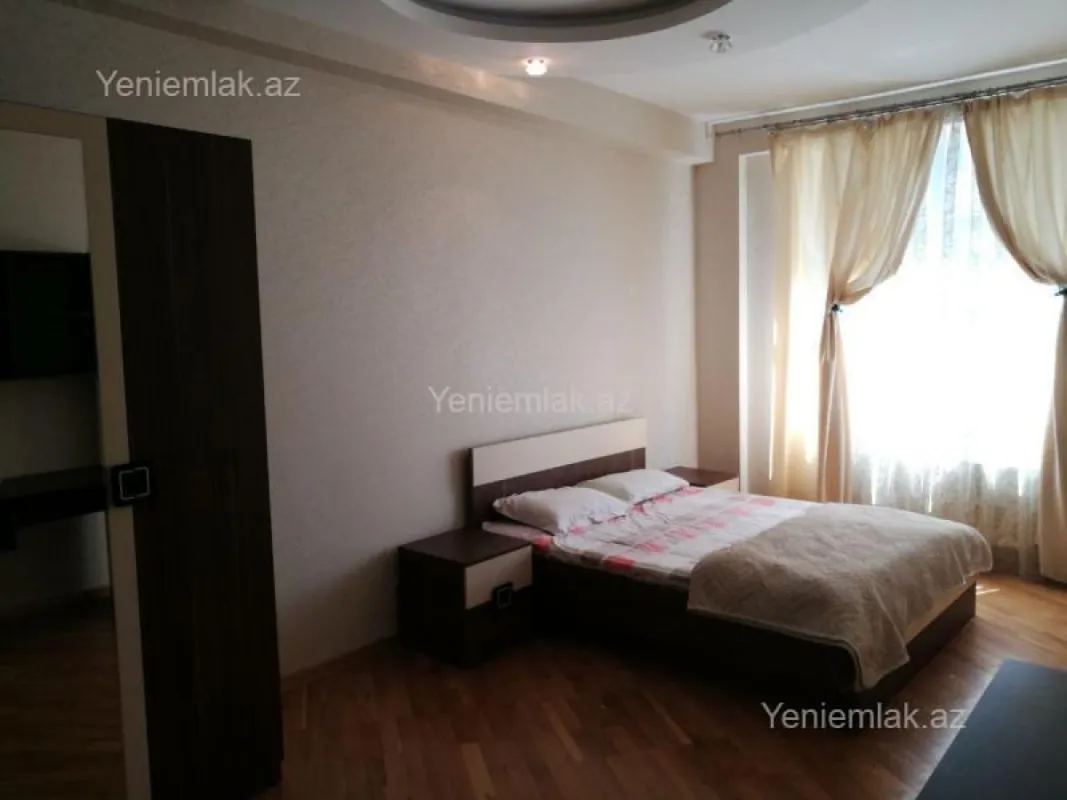 Satılır 3 otaqlı yeni tikili 140 m²