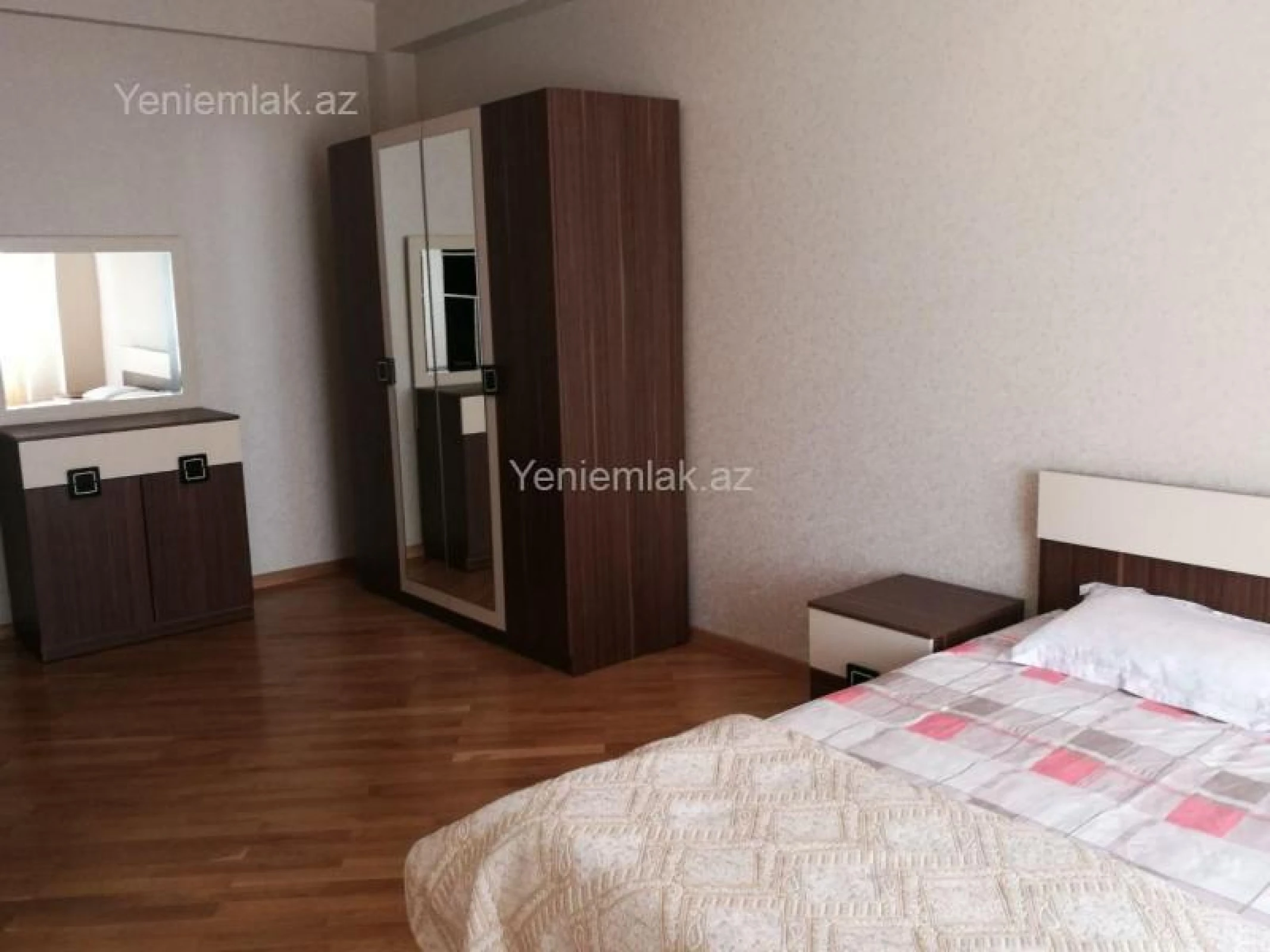 Satılır 3 otaqlı yeni tikili 140 m²