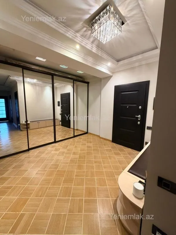 Satılır 4 otaqlı yeni tikili 158 m²