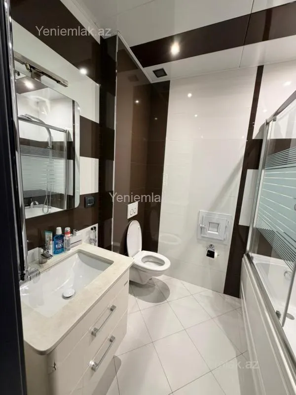 Satılır 4 otaqlı yeni tikili 158 m²