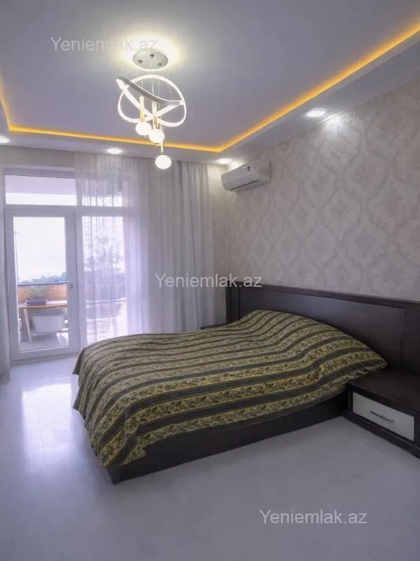 Satılır 3 otaqlı yeni tikili 98 m²