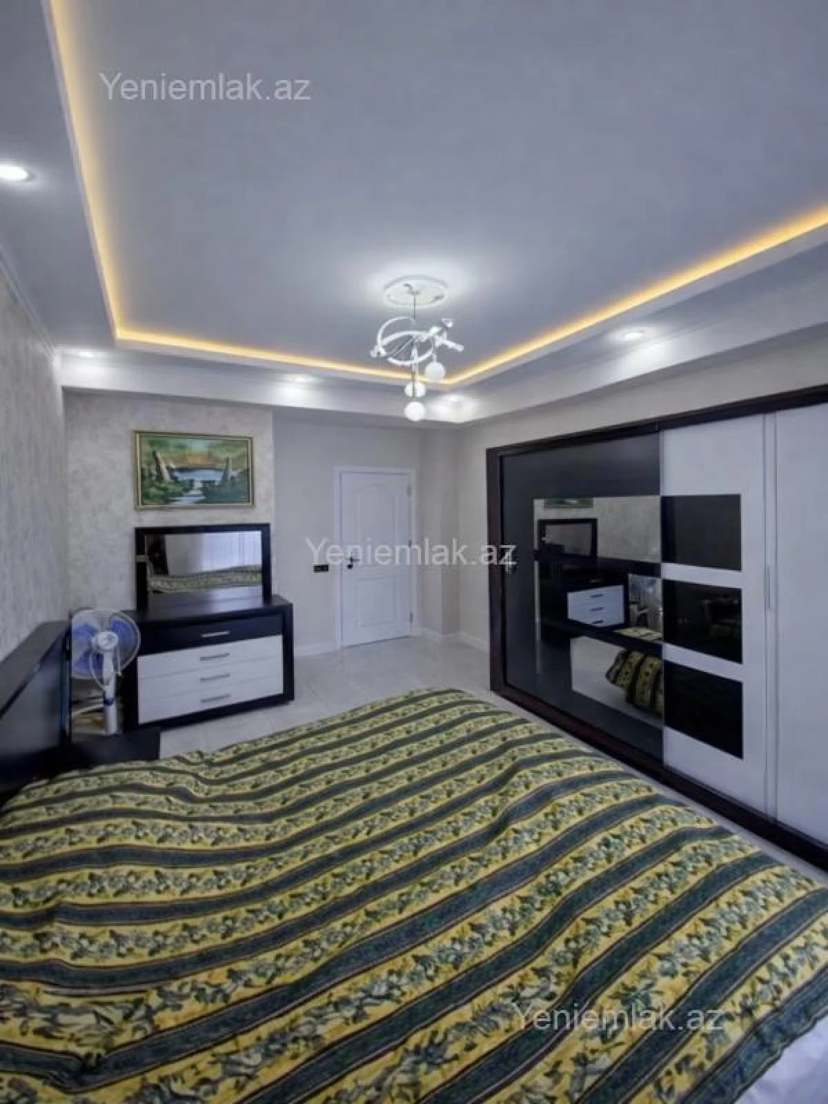 Satılır 3 otaqlı yeni tikili 98 m²