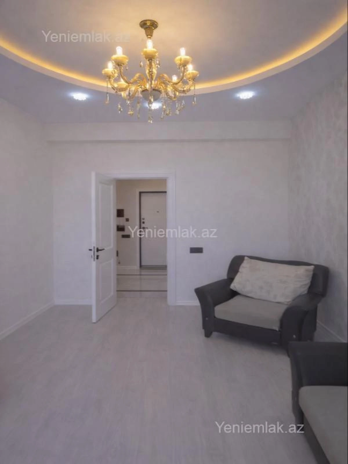 Satılır 3 otaqlı yeni tikili 98 m²