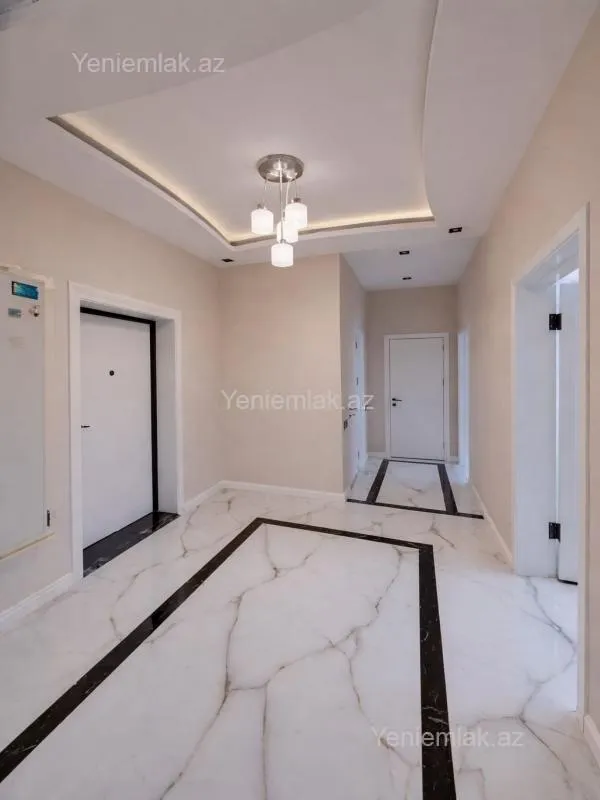 Satılır 3 otaqlı yeni tikili 98 m²