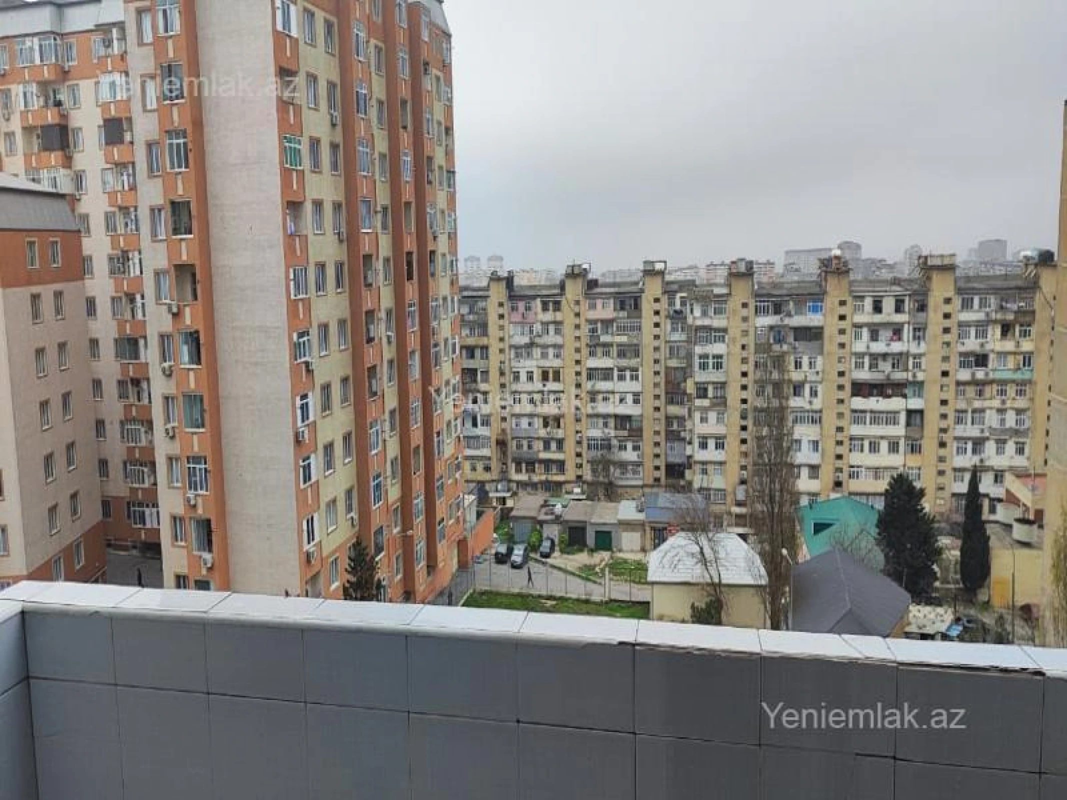 Satılır 3 otaqlı köhnə tikili 80 m²