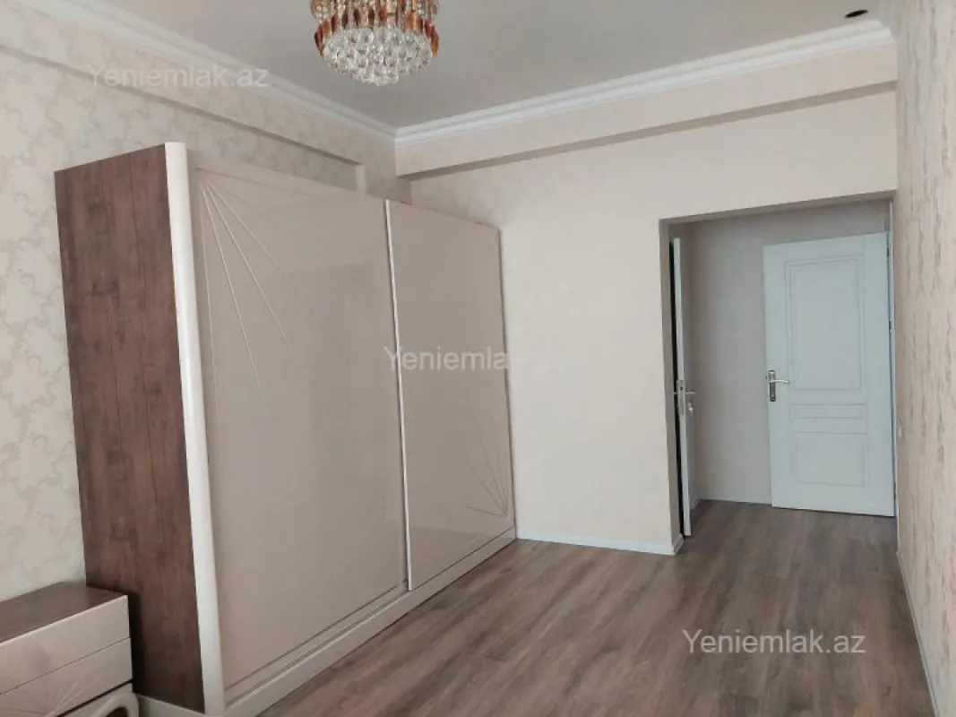 Satılır 3 otaqlı yeni tikili 140 m²