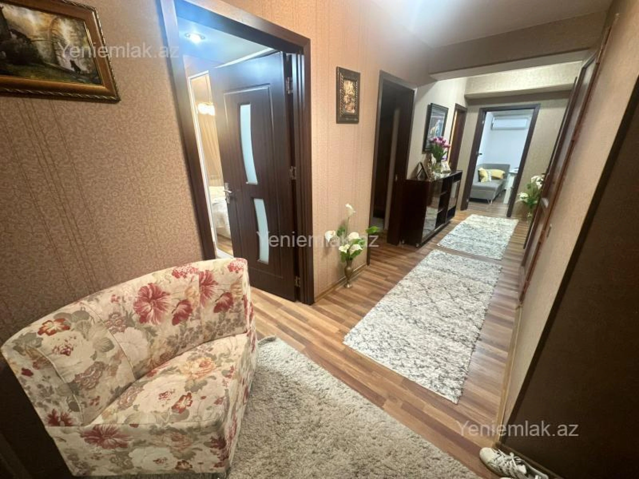 Satılır 3 otaqlı yeni tikili 125 m²
