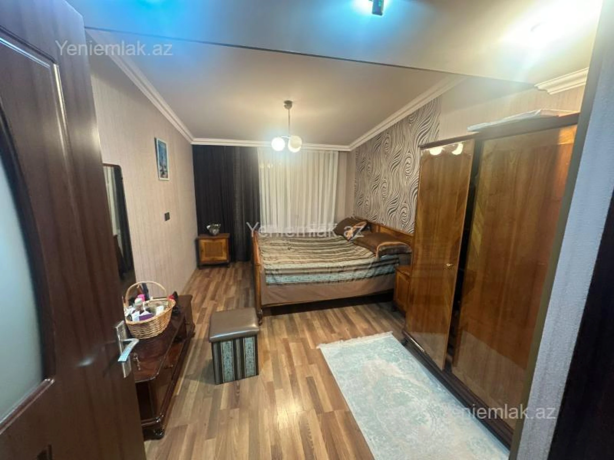 Satılır 3 otaqlı yeni tikili 125 m²