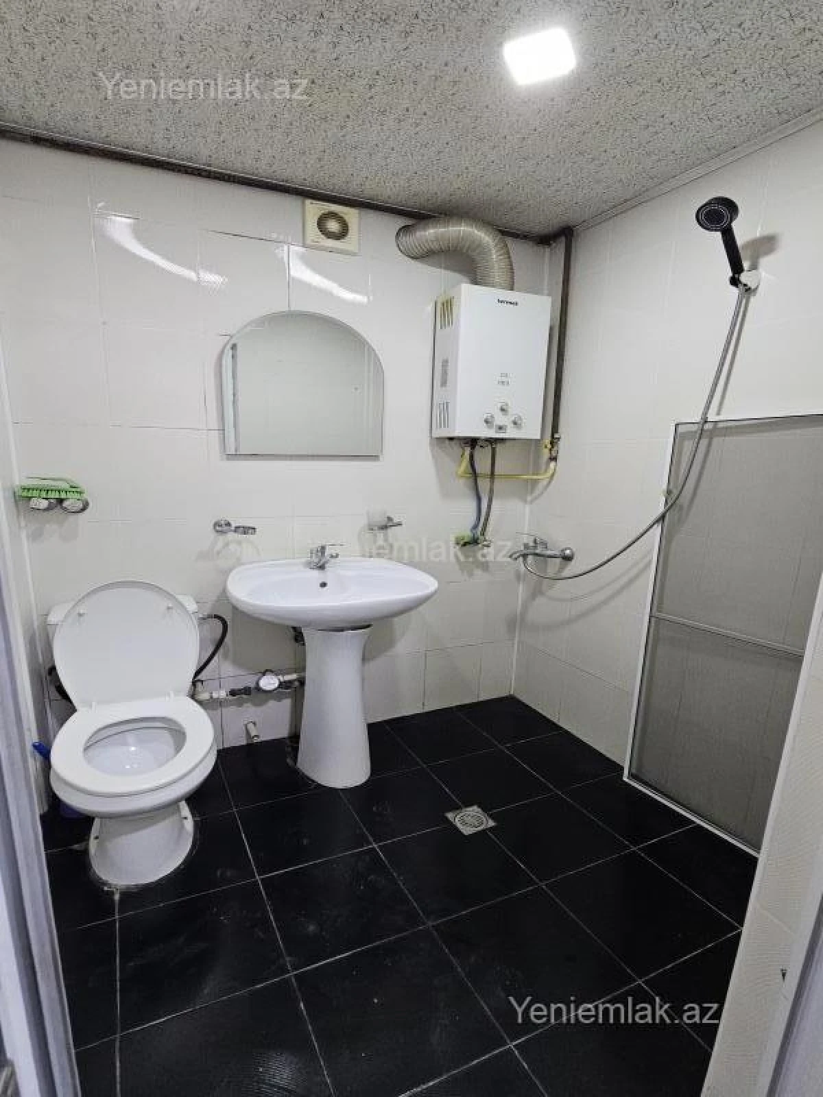 Satılır 2 otaqlı köhnə tikili 50 m²