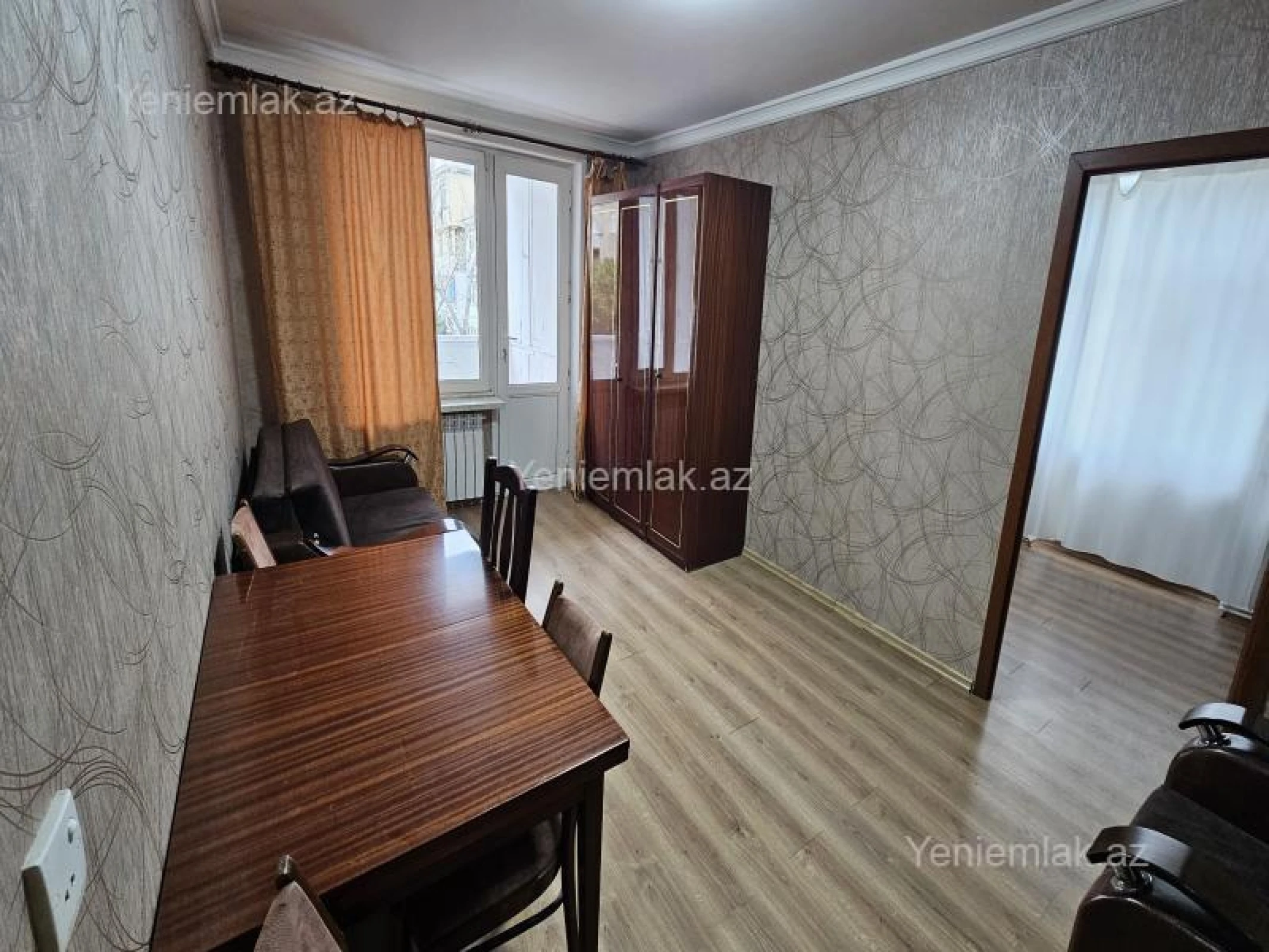 Satılır 2 otaqlı köhnə tikili 50 m²