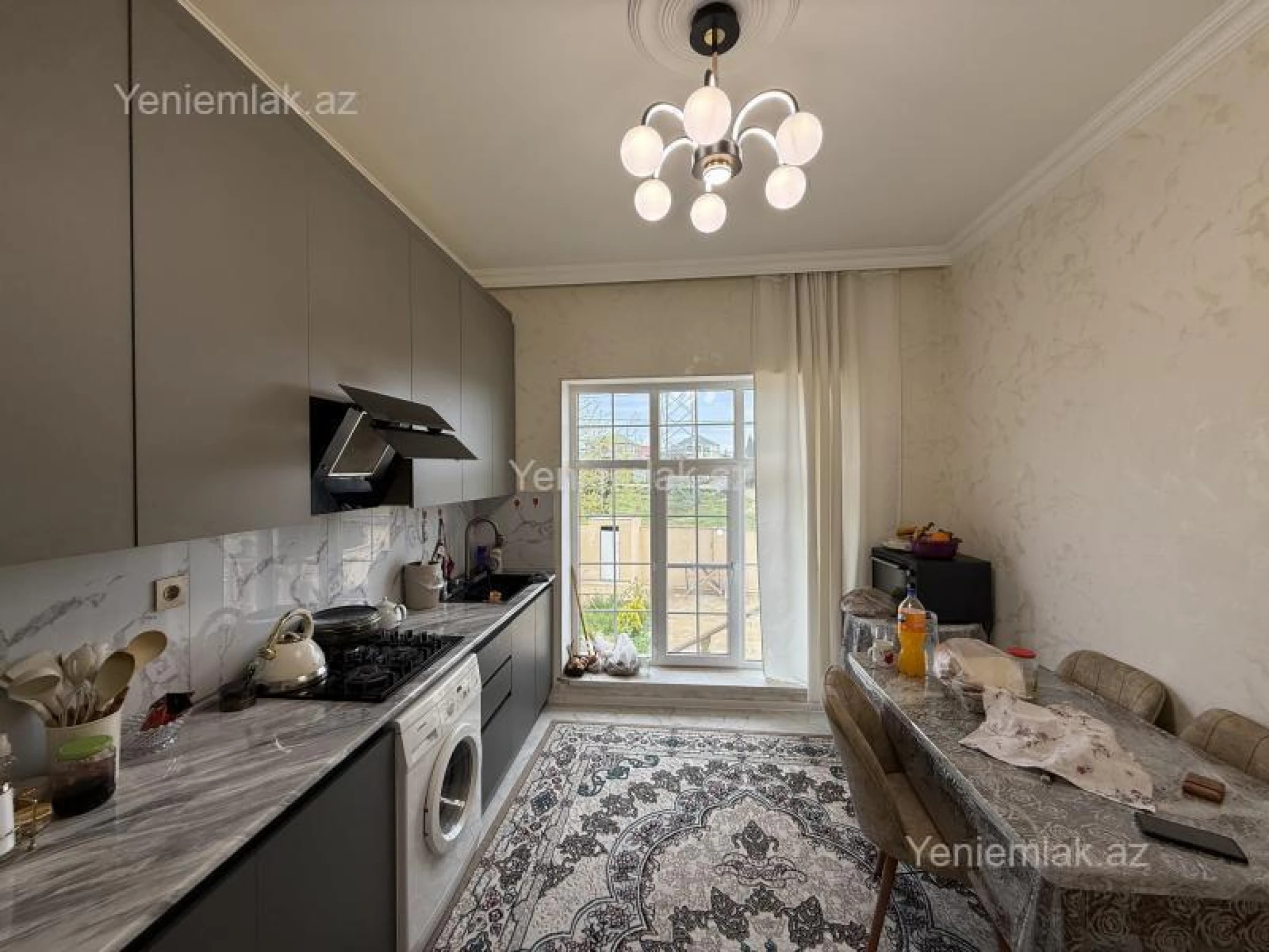 Satılır 7 otaqlı həyət evi 180 m²