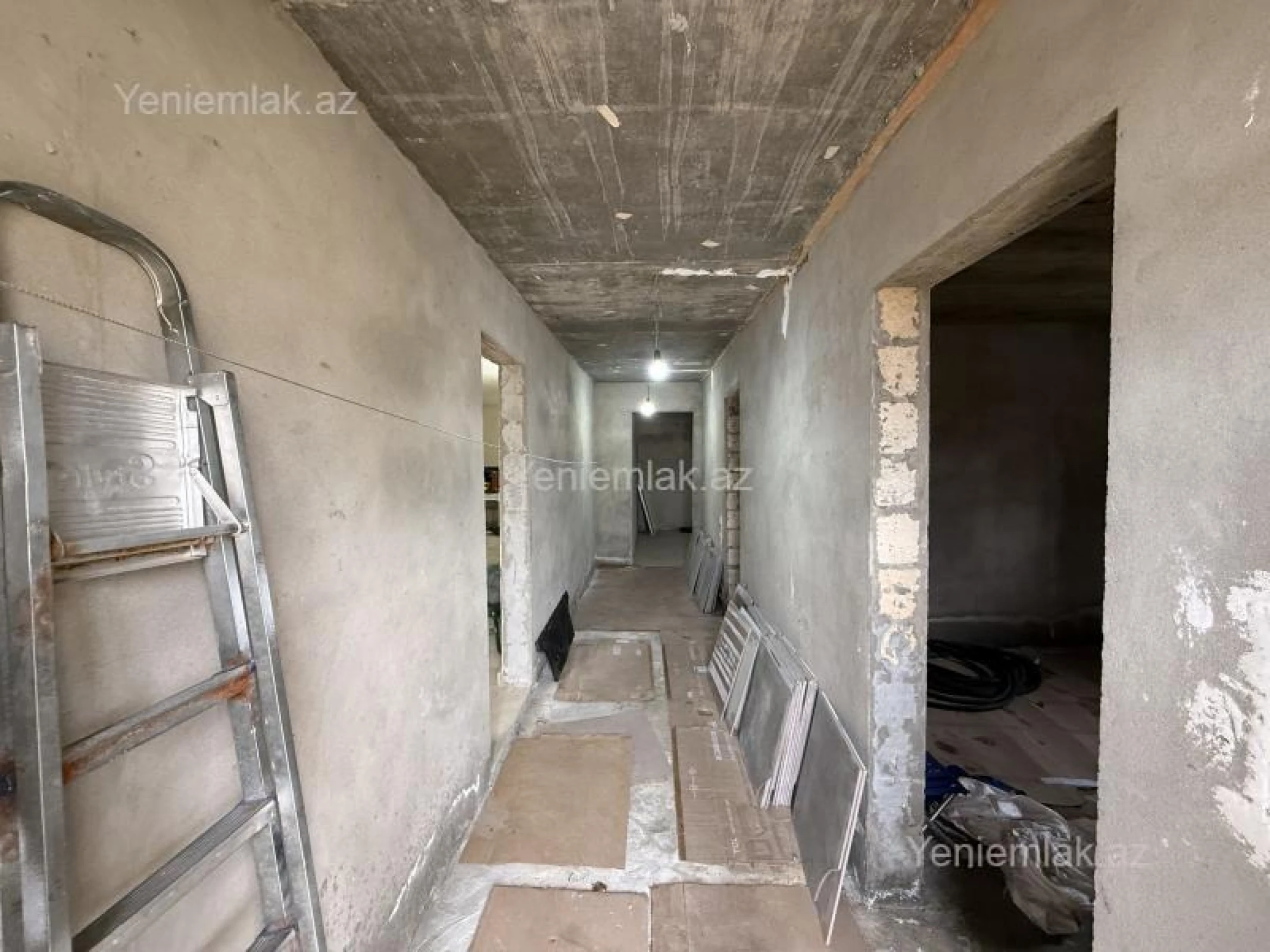 Satılır 7 otaqlı həyət evi 180 m²