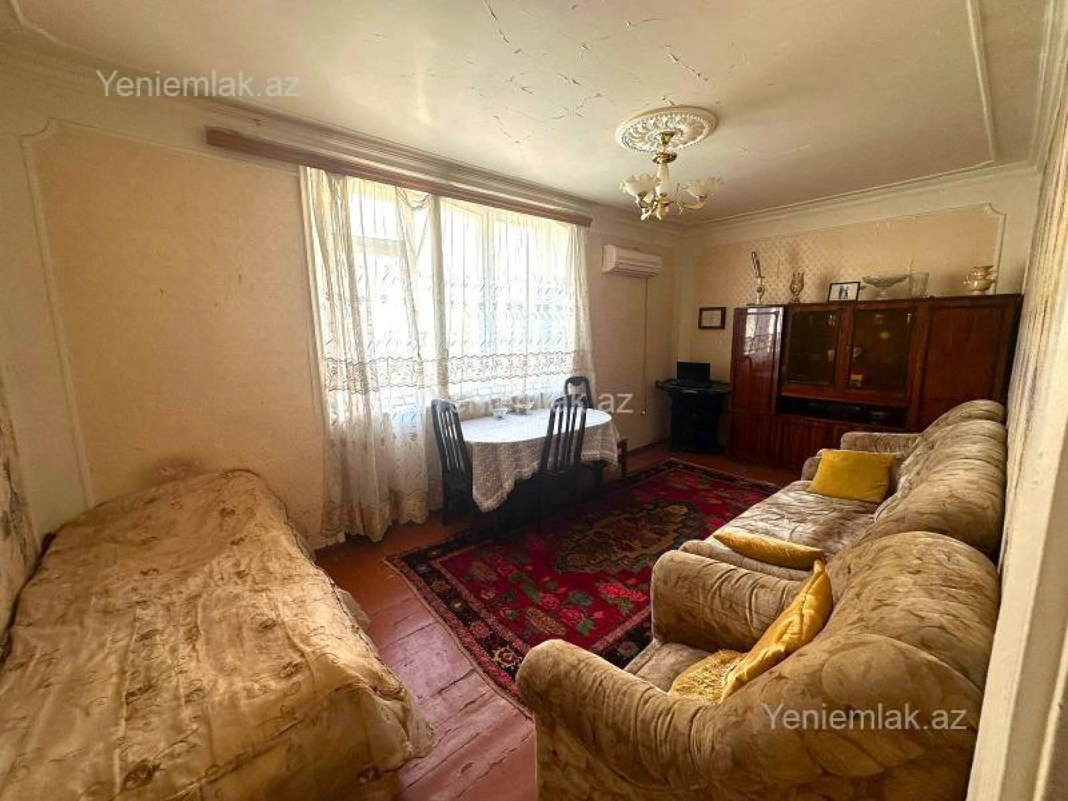 Satılır 2 otaqlı köhnə tikili 52 m²