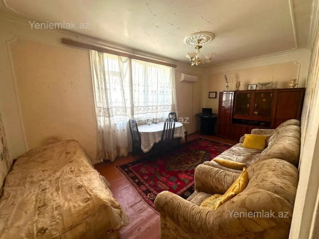 Satılır 2 otaqlı köhnə tikili 52 m²