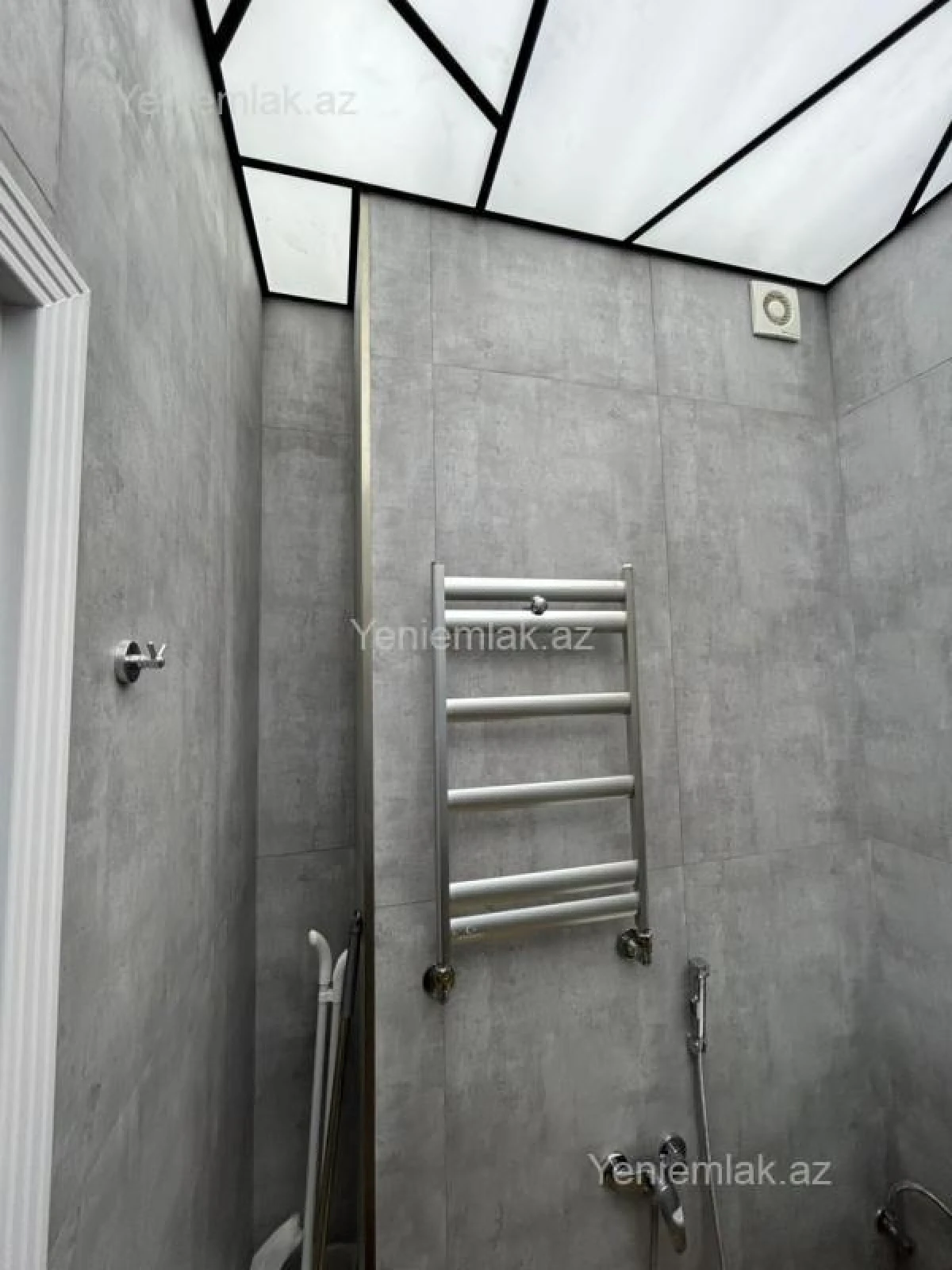 Satılır 2 otaqlı yeni tikili 56 m²