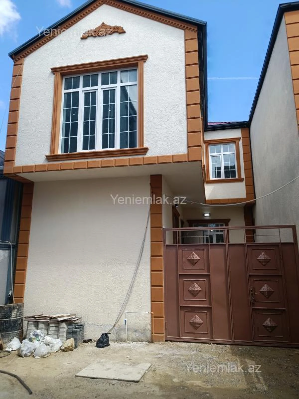 Satılır 4 otaqlı həyət evi 100 m²