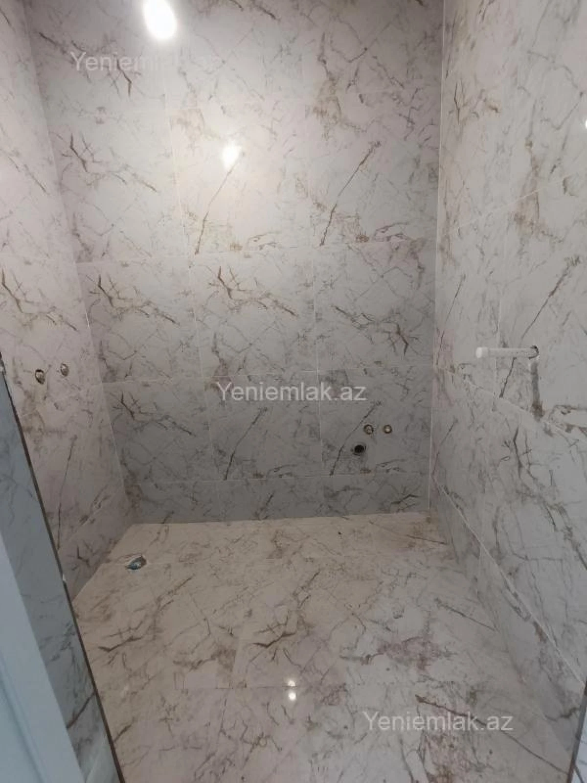 Satılır 4 otaqlı həyət evi 100 m²